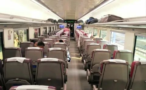Vande Bharat Passenger Recounts Window Seat Drama15