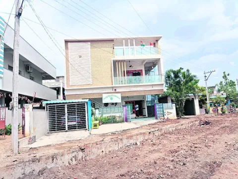 ఏదులాపురం.. ఎప్పుడూ అంతే