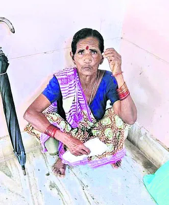 అర్జీలకు పరిష్కారమేదీ? 