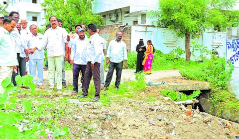 పనులు నాణ్యతతో చేయాలి