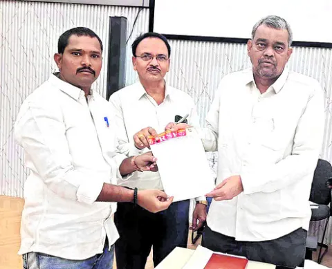 విద్యాహక్కు చట్టం అమలు చేయాలి