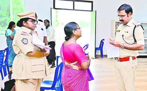 సమస్యల పరిష్కారానికి సిద్ధంగా ఉన్నాం 