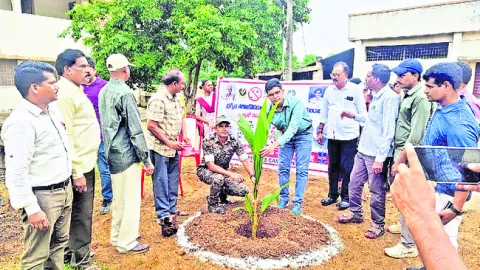 విద్యార్థులు అన్ని రంగాల్లో రాణించాలి