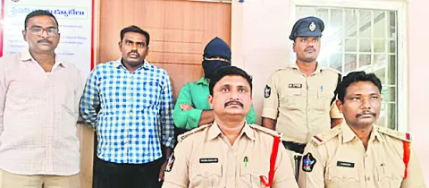 కర్కశపు తండ్రి కటకటాల పాలు  