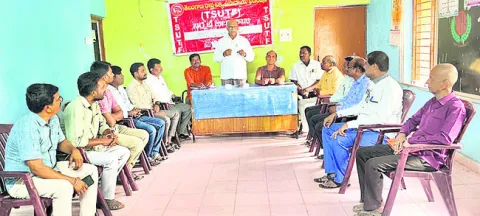 పదోన్నతులు, బదిలీల షెడ్యూల్‌ ప్రకటించాలి