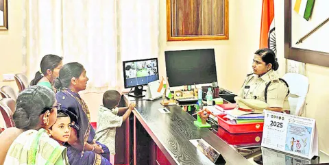 సామాన్యులకు అండగా పోలీసులు