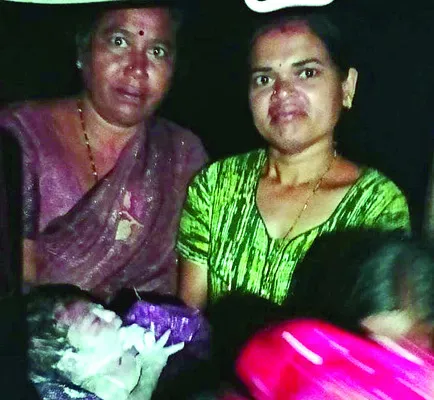 ఆటోలో ప్రసవం..తల్లీబిడ్డ క్షేమం 
