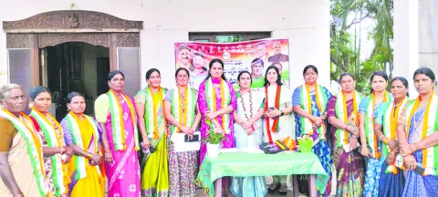 మహిళల