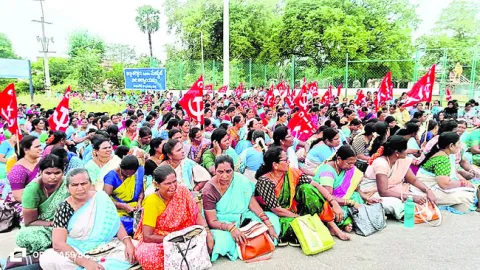 సంక్షేమ పథకాలు వర్తింపచేయాలి 