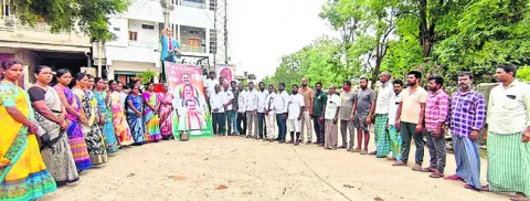 చోరీ కేసుల్లో వ్యక్తికి జైలు
