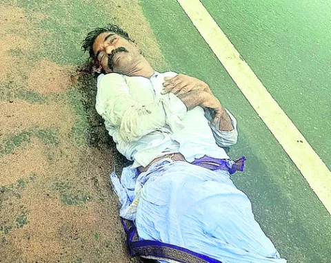 రోడ్డు ప్రమాదంలో వ్యక్తి మృతి 