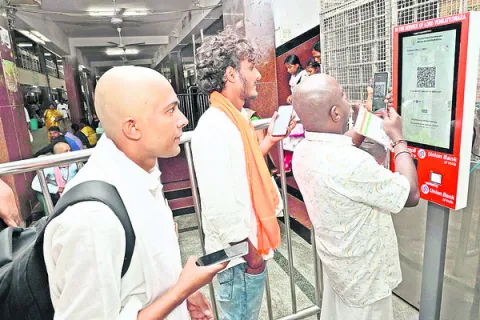 ‘కియోస్క్‌’తో శ్రీవారి లడ్డూలు