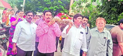 మాజీ 