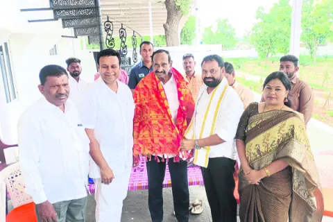కార్యకర్తలకు అండగా ఉంటా