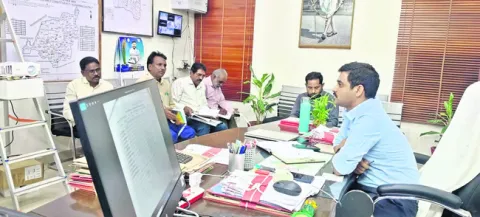 విద్యా ప్రణాళిక లక్ష్యాలు సాధించాలి