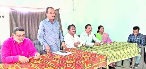 విజ్ఞానాన్ని సంపాదించుకోవాలి