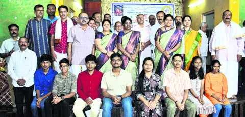 దొంగల బీభత్సం 