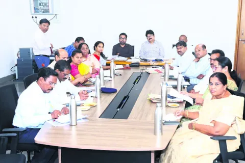 వన మహోత్సవాన్ని విజయవంతం చేస్తాం
