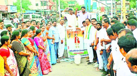 రాష్ట్ర చరిత్రలోనే అరుదైన రికార్డు