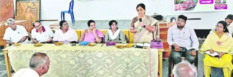 ఆయిల్‌ పామ్‌ తోటల్లో ఎలుకల నివారణపై అవగాహన 