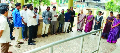 బీమా చట్టాల సవరణ బిల్లు వద్దు 
