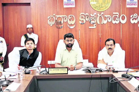 ఆగస్టు 15 నాటికి దరఖాస్తుల పరిష్కారం