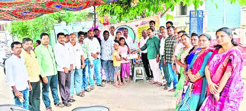 విద్యాశాఖ ఉద్యోగులకు అండగా నిలుస్తాం