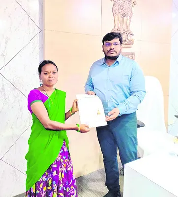మెగా ఆధార్‌ శిబిరానికి విశేష స్పందన

