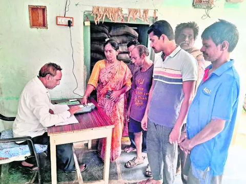 ● సర్వర్‌ సతాయించింది..
