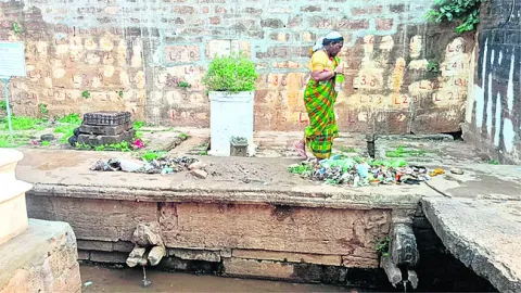 ధ్వజస్తంభంపై లేని శ్రద్ధ.. తవ్వకాలపై ఎందుకో? 