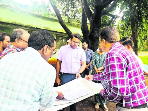 త్వరితగతిన పైప్‌లైన్‌ పనులు పూర్తి చేయాలి  