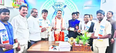 కరెన్సీ నోట్లపై అంబేద్కర్‌ ఫొటో ముద్రించాలి