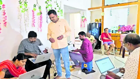 సింగరేణి పైరవీకారులపై ఏసీబీ దాడులు