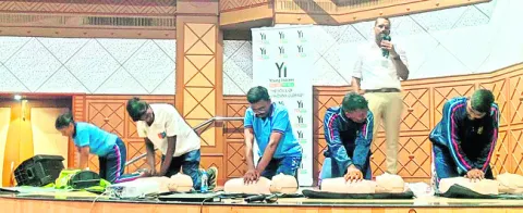 ఎంబీయూలో ముగిసిన ఎన్‌సీసీ శిక్షణ 