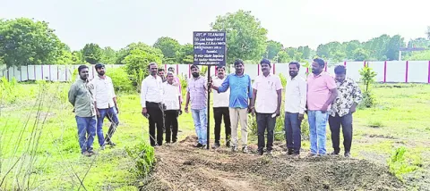 భూములు కబ్జా చేస్తే క్రిమినల్‌ కేసులు 
