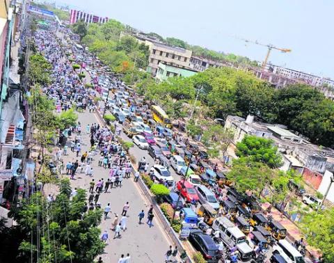 ఆగకుండా.. ఆటంకం లేకుండా..! 