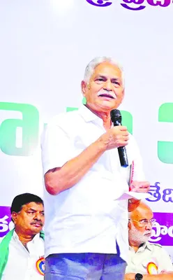 ఇప్పటికైనా జర్నలిస్టుల సమస్యలు పరిష్కరించాలి 
