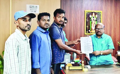 జీతాలు ఇప్పించండి మహాప్రభో 