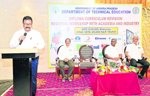పాలిటెక్నిక్‌ విద్యలో మార్పులకు శ్రీకారం