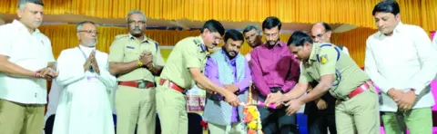 మత్తుతో చేసుకోవద్దు జీవితాలు చిత్తు 