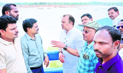 భూసేకరణ ప్రక్రియ పూర్తిచేయాలి