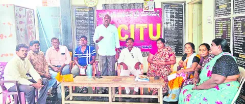 కార్మిక వ్యతిరేక విధానాలపై పోరు 