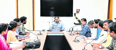 గ్రామ పంచాయతీలకు సొంత భవనాలు