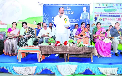 గిరిజన గ్రామాలకు సంక్షేమ పథకాలు