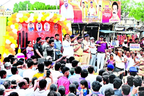 డ్రగ్స్‌ మహమ్మారి అణుబాంబు కంటే ప్రమాదకరం 