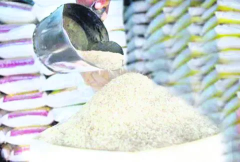 మున్నేరు, ఆకేరు  బ్రిడ్జిలపై ఫ్లడ్‌గేజ్‌ స్టేషన్లు
