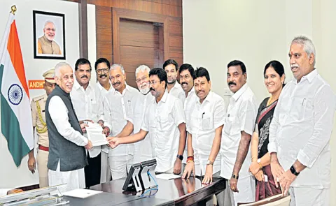 YSRCP Leaders Complaint to Governor Abdul Nazeer On Chandrababu Govt