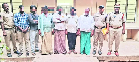 హత్యాయత్నం కేసులో ఆరుగురికి జైలు శిక్ష 