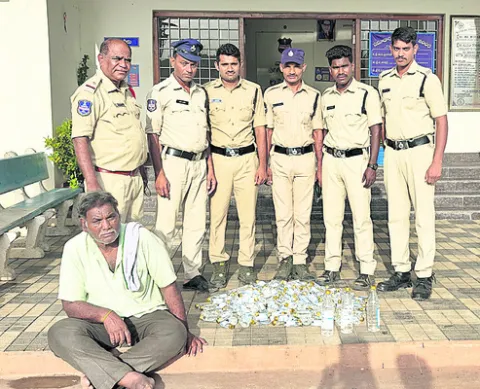 దేశీదారు పట్టివేత