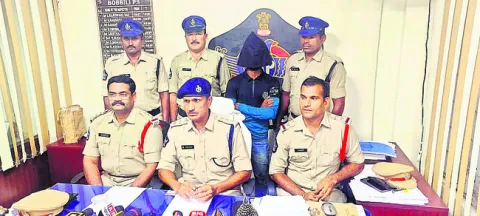 వాచ్‌మన్‌ హత్య కేసులో నిందితుడి అరెస్టు